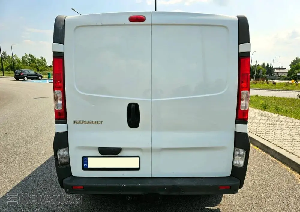 RENAULT Trafic 