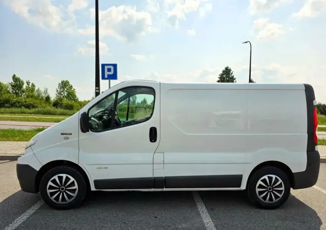 RENAULT Trafic 