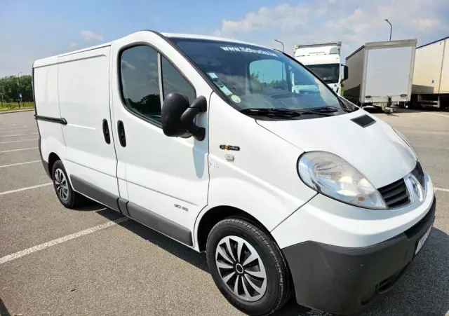 RENAULT Trafic 