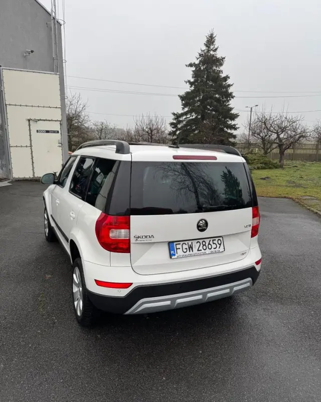 SKODA Yeti 2.0 TDI DPF 4x4 Adventure DSG