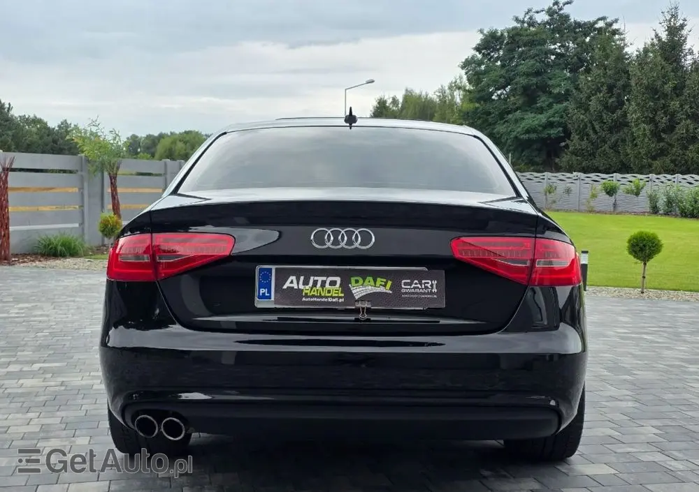 AUDI A4 Limousine 