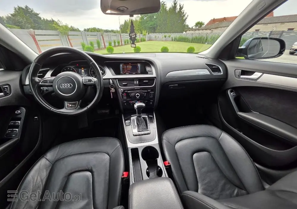 AUDI A4 Limousine 