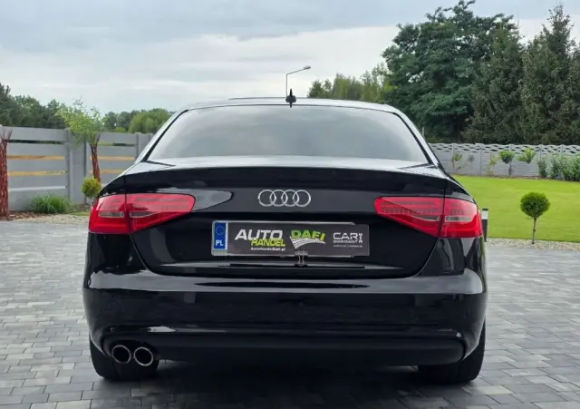AUDI A4 Limousine 