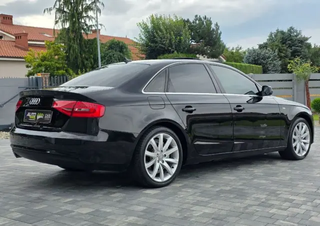 AUDI A4 Limousine 