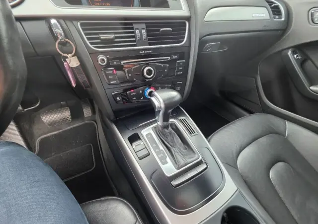 AUDI A4 Limousine 