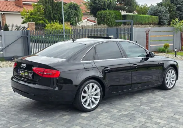 AUDI A4 Limousine 