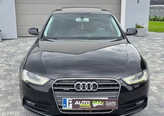 AUDI A4 Limousine 
