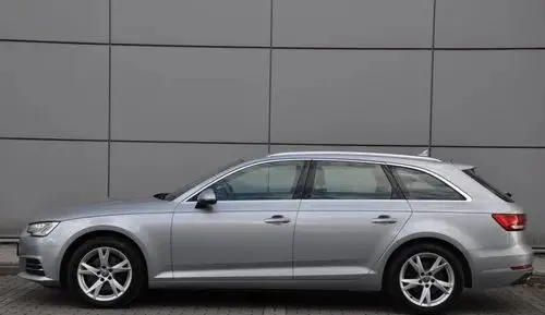 AUDI A4 