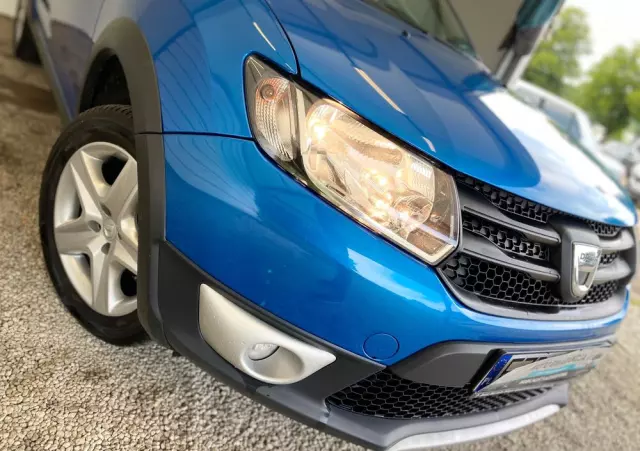 DACIA Sandero 0.9 TCe SL Celebration