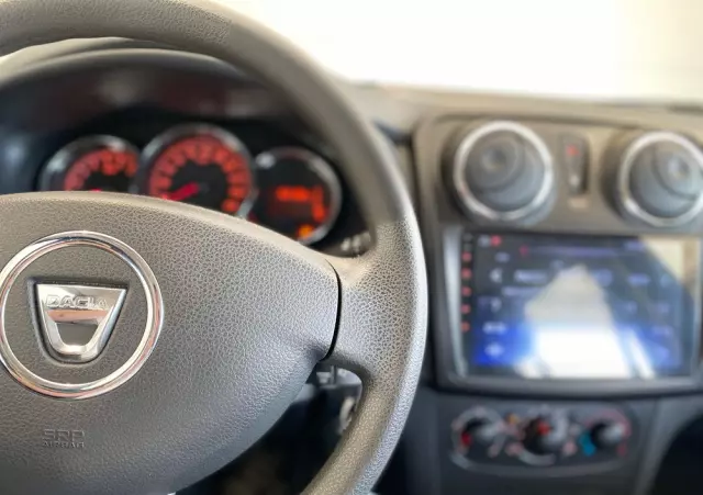 DACIA Sandero 0.9 TCe SL Celebration