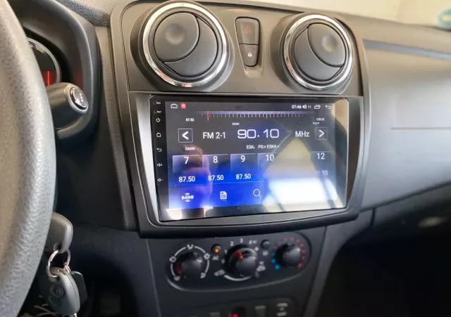 DACIA Sandero 0.9 TCe SL Celebration