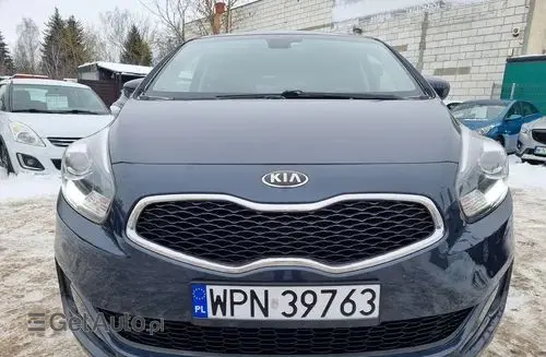 KIA Carens 