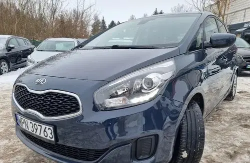KIA Carens 
