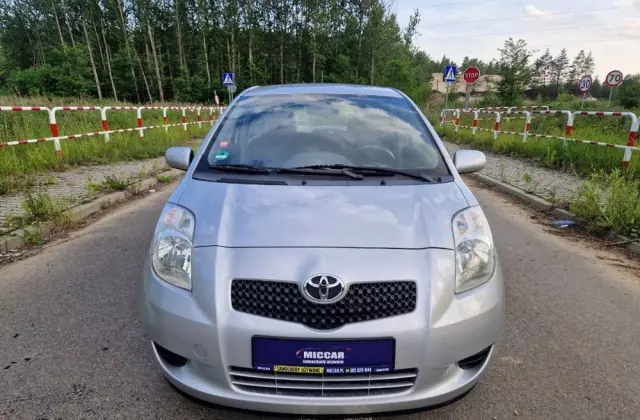 TOYOTA Yaris 1.3 VVT-i Sol