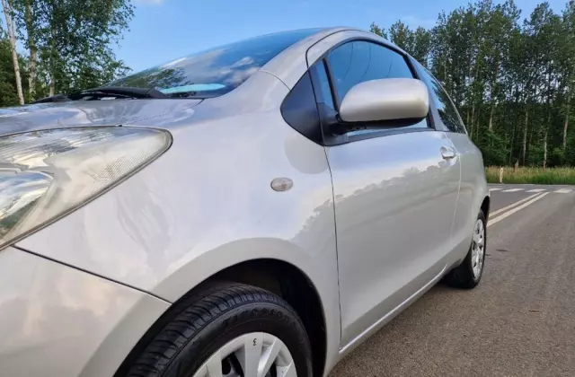 TOYOTA Yaris 1.3 VVT-i Sol