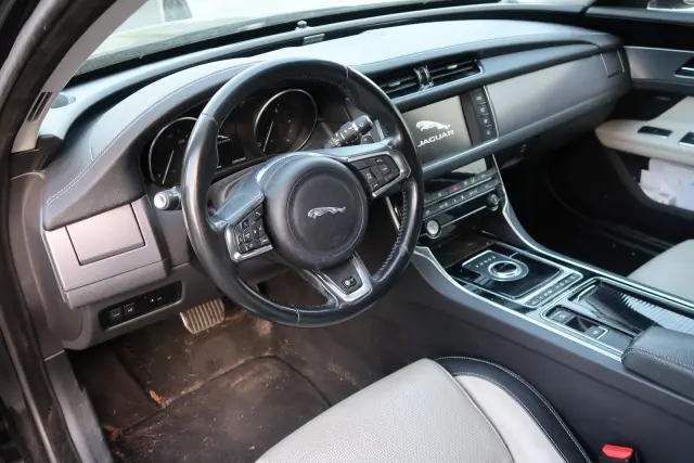 JAGUAR XF R-Sport Aut.