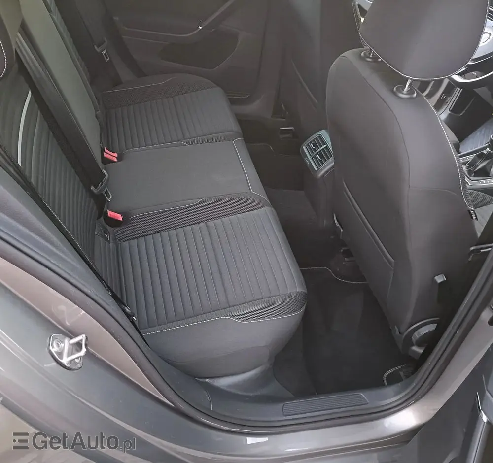 VOLKSWAGEN Golf 1.4 TSI BlueMotion Technology Cup