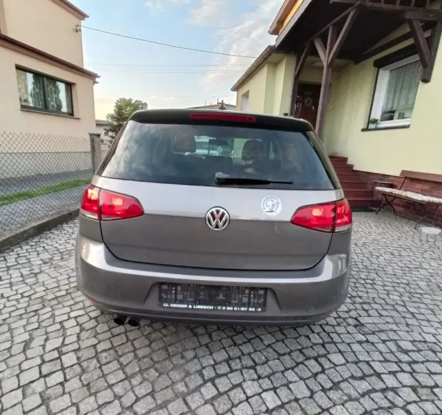 VOLKSWAGEN Golf 1.4 TSI BlueMotion Technology Cup
