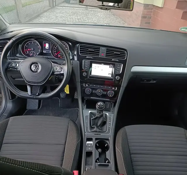 VOLKSWAGEN Golf 1.4 TSI BlueMotion Technology Cup