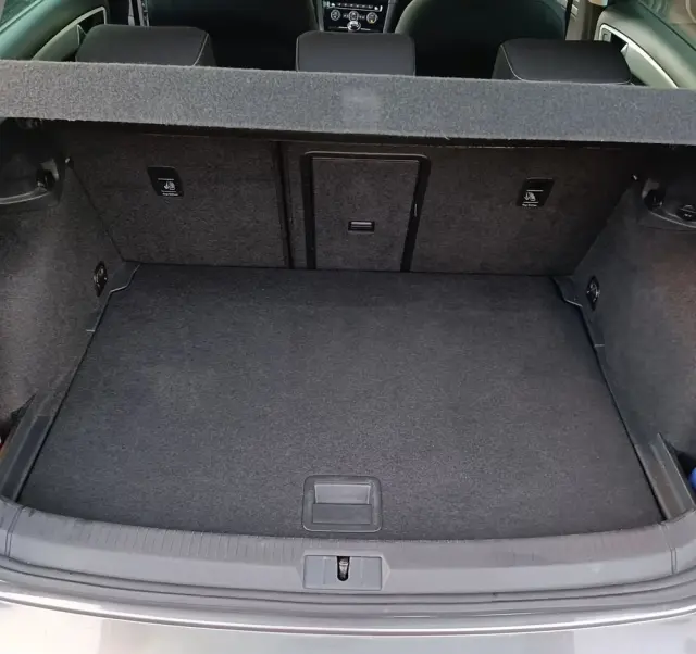 VOLKSWAGEN Golf 1.4 TSI BlueMotion Technology Cup