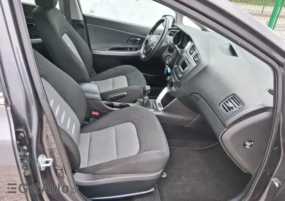KIA Ceed 1.6 GDI Fifa World Cup Edition