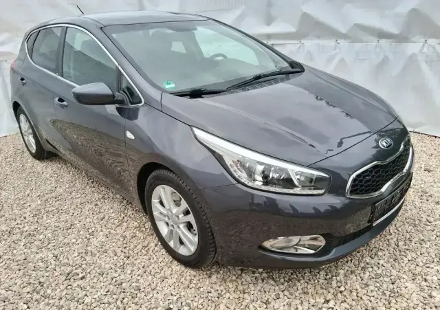 KIA Ceed 1.6 GDI Fifa World Cup Edition