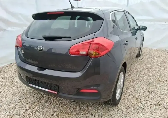 KIA Ceed 1.6 GDI Fifa World Cup Edition
