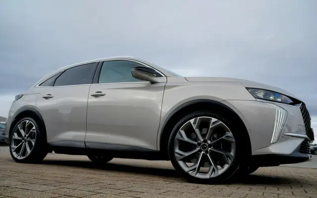 DS AUTOMOBILES DS 7 Crossback 