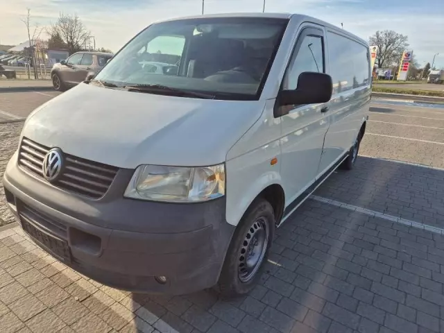VOLKSWAGEN Transporter 