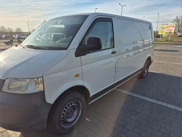 VOLKSWAGEN Transporter 