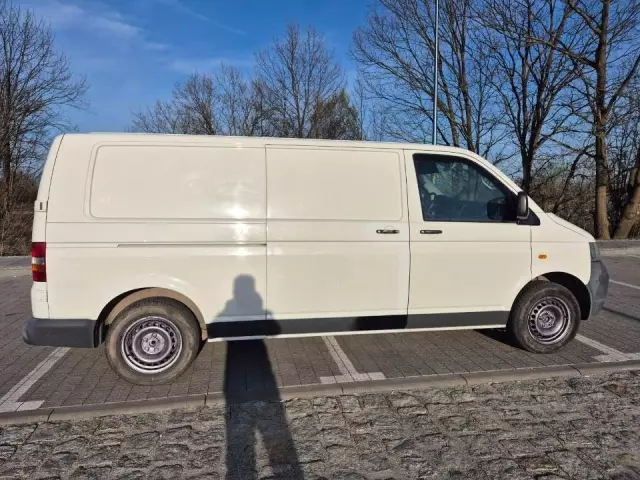 VOLKSWAGEN Transporter 