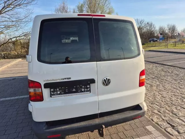 VOLKSWAGEN Transporter 