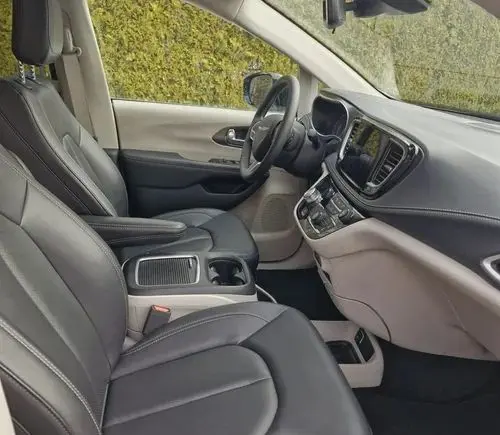 CHRYSLER Pacifica 