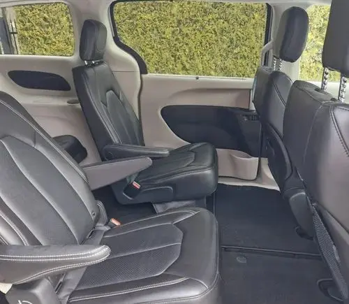 CHRYSLER Pacifica 
