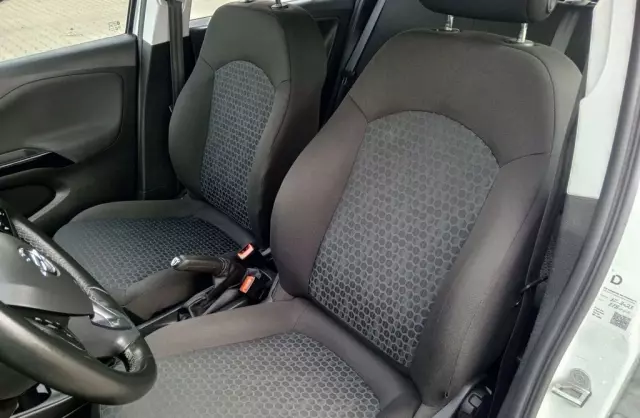 OPEL Corsa 1.4 (90 KM)