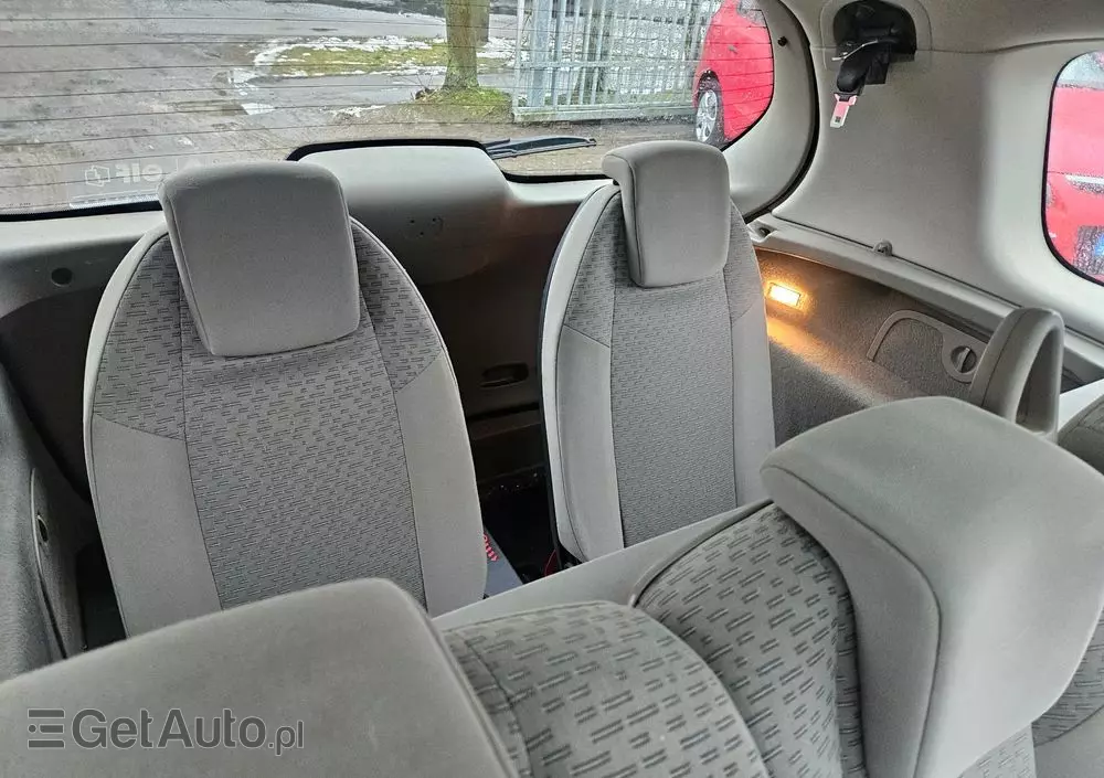 RENAULT Scenic 2.0 16V Avantage