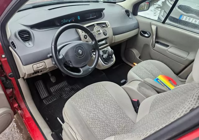 RENAULT Scenic 2.0 16V Avantage