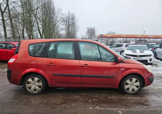 RENAULT Scenic 2.0 16V Avantage