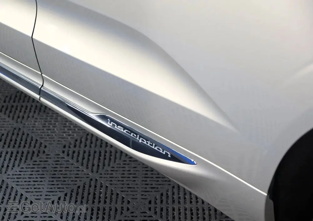 VOLVO XC 60 D4 AWD Inscription