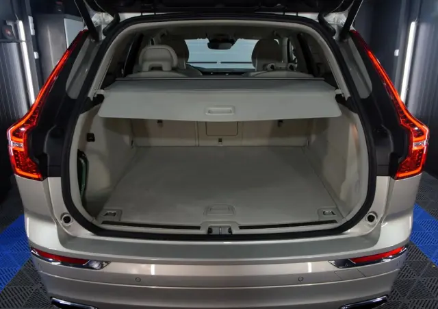 VOLVO XC 60 D4 AWD Inscription