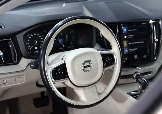 VOLVO XC 60 D4 AWD Inscription