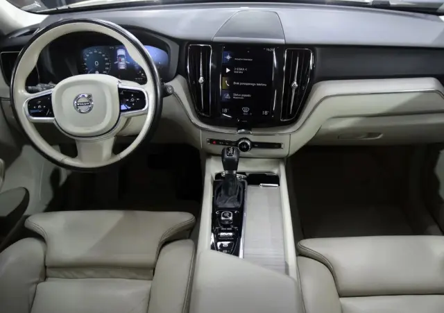 VOLVO XC 60 D4 AWD Inscription