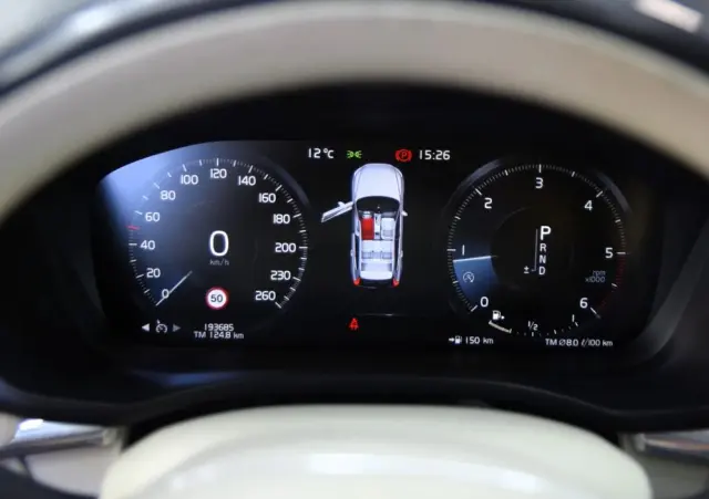 VOLVO XC 60 D4 AWD Inscription