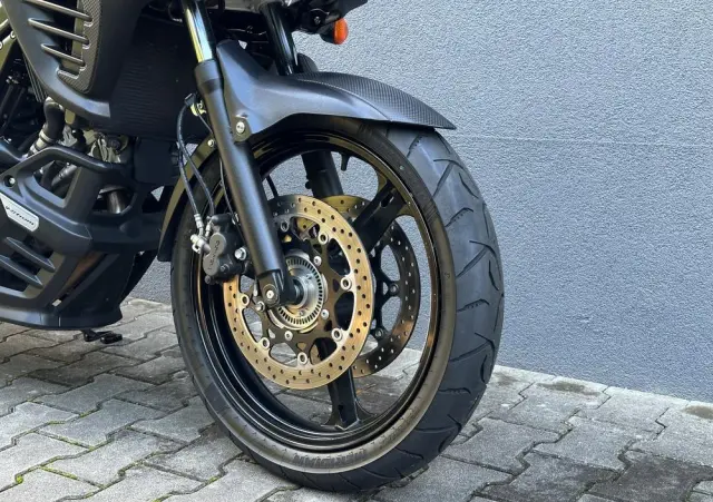 SUZUKI V-STROM 