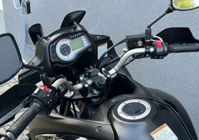 SUZUKI V-STROM 