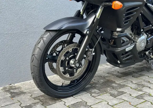 SUZUKI V-STROM 