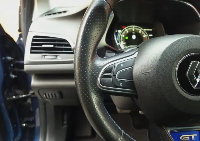 RENAULT Megane 1.6 TCe GT EDC