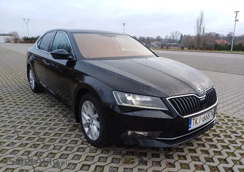SKODA Superb 2.0 TDI Ambition