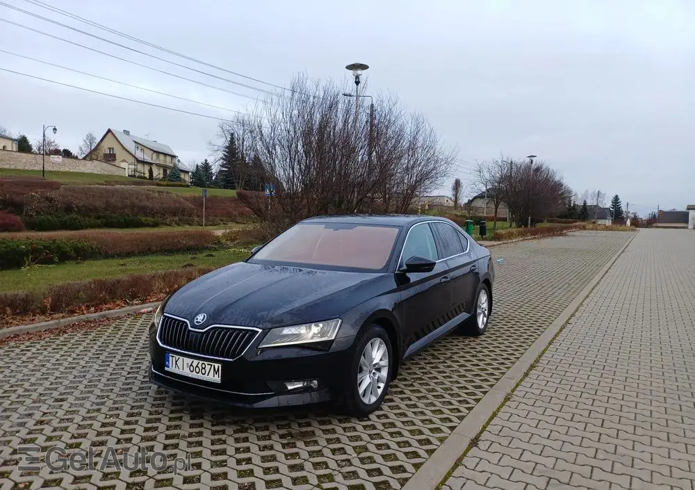 SKODA Superb 2.0 TDI Ambition