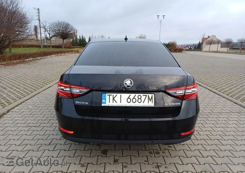 SKODA Superb 2.0 TDI Ambition